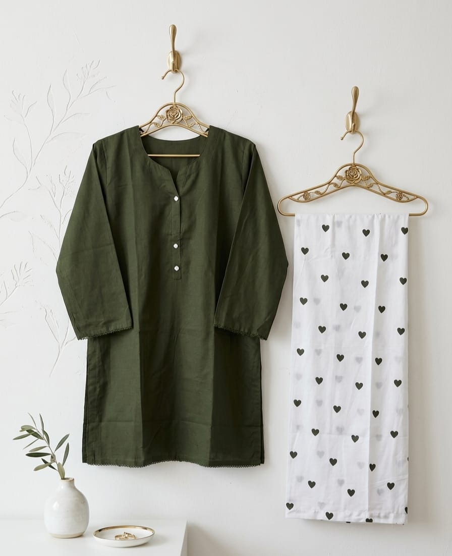 Stuff: Cotton Lawn
Standard Size
2pcs